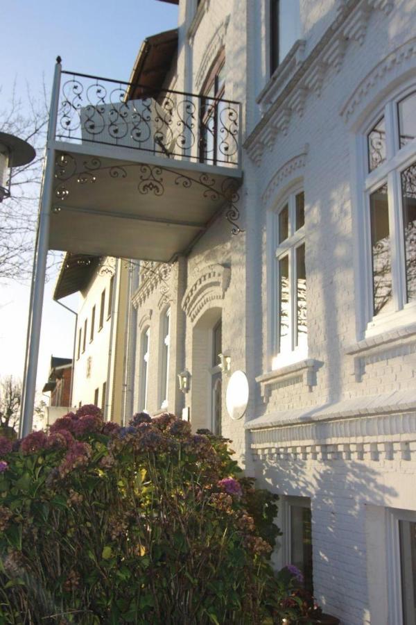 Kapitaenshaus-lassen-zimmer-mendoza * Westerland